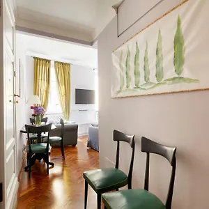 Aparthotel Palazzo Salviati By Varental, Florence